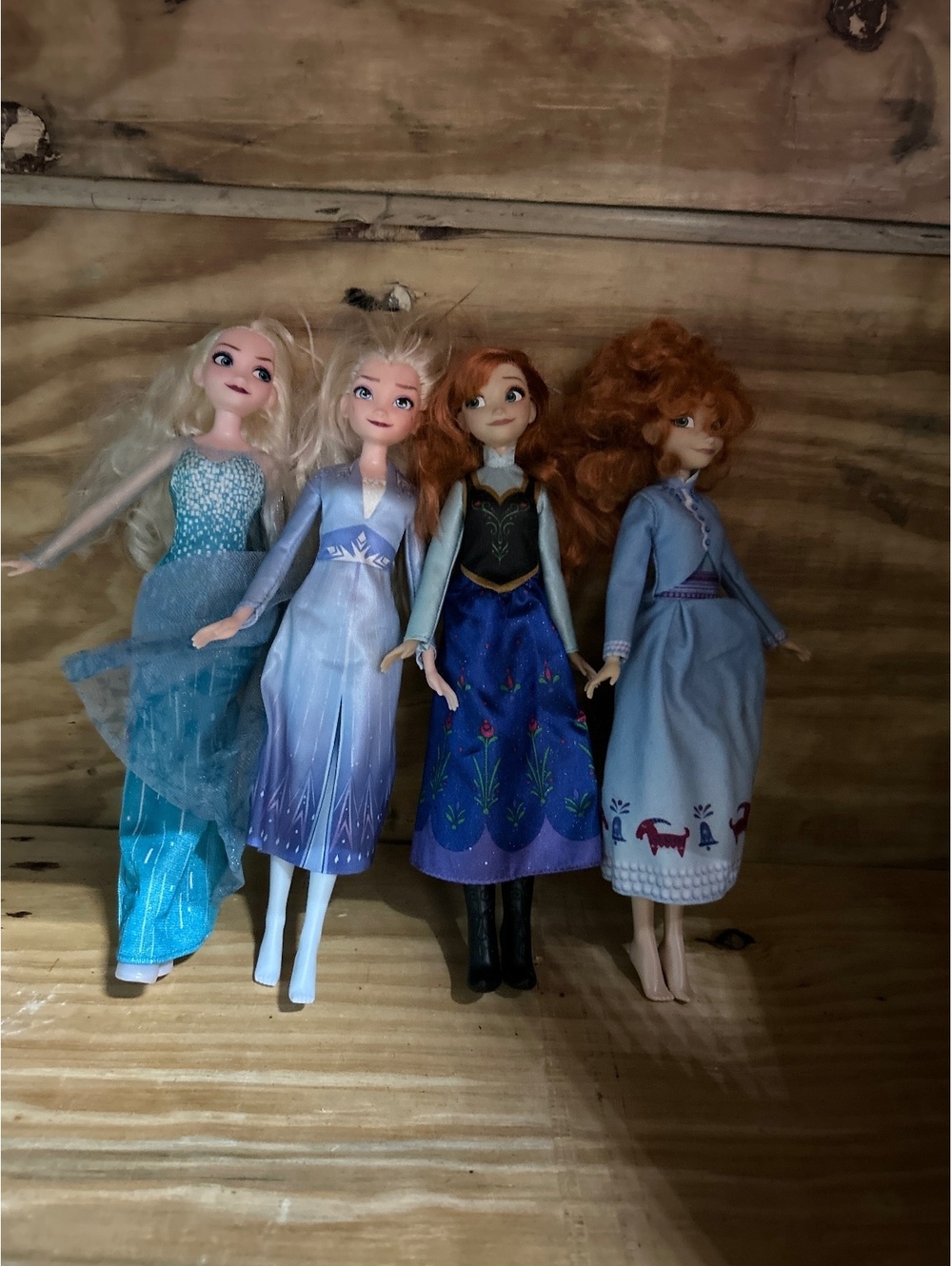 Frozen doll lot- fair condition